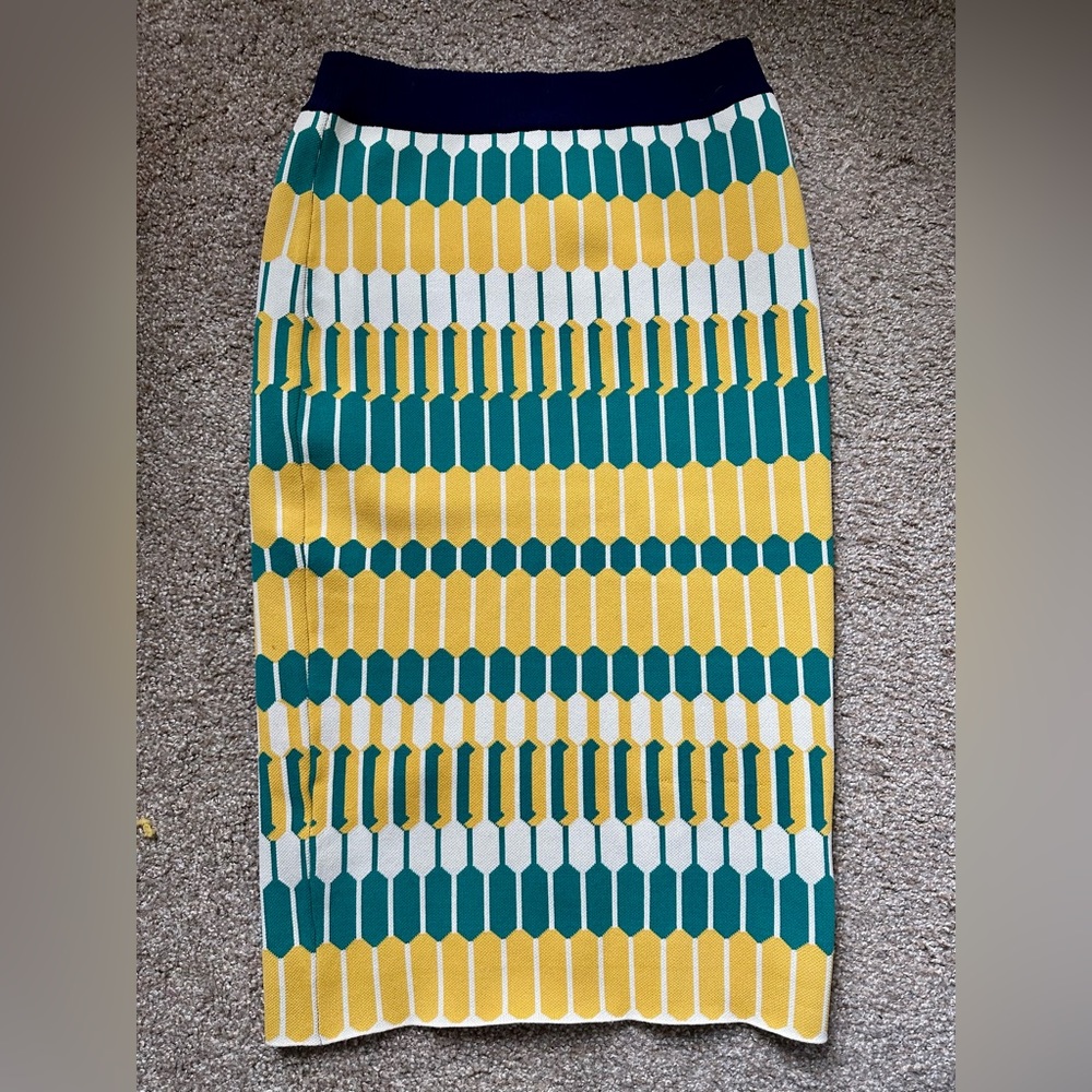 Anthropologie // CURRENT AIR LA MIDI SWEATER SKIRT in SMALL